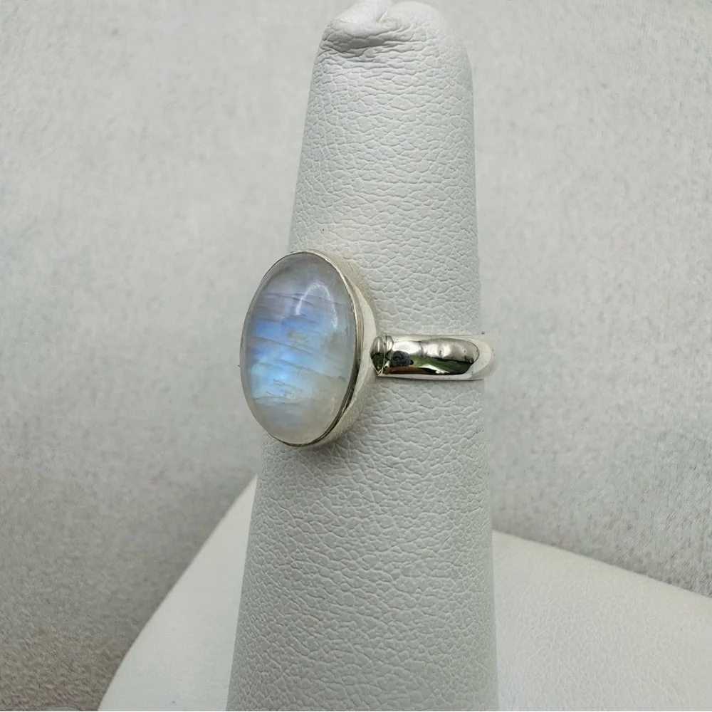 Rainbow Moonstone Sterling Silver Oval Ring - Picture 2 of 5